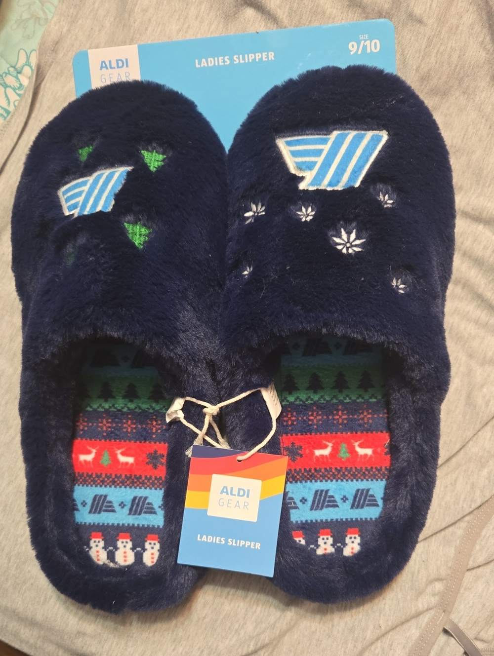 ALDI GEAR Navy Fleece Ladies Slippers - Size 9/10